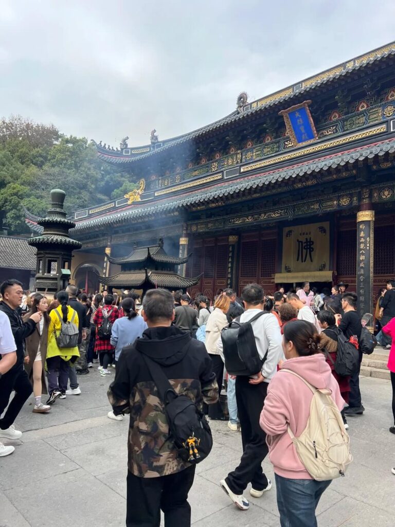 普陀山寺院香客人潮